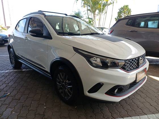 FIAT ARGO 1.8 E.TORQ FLEX TREKKING AT6